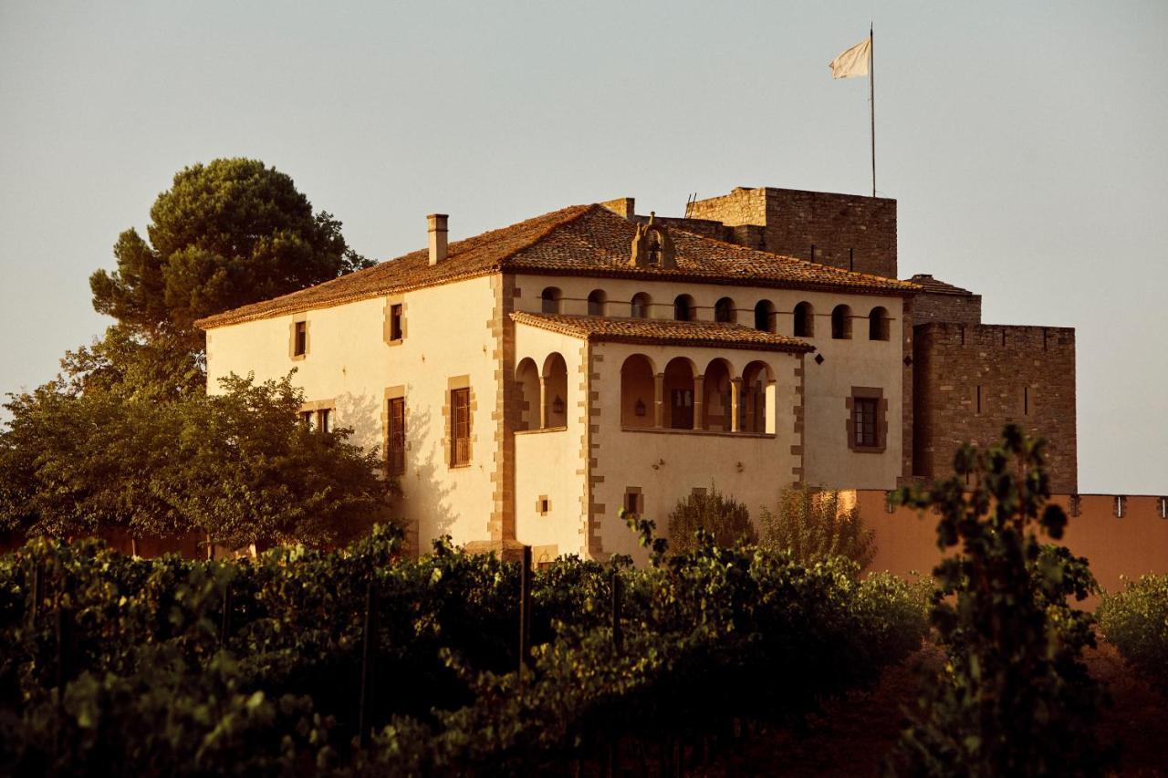 Les Cabanes De L'Oller Del Mas Manresa Exterior foto