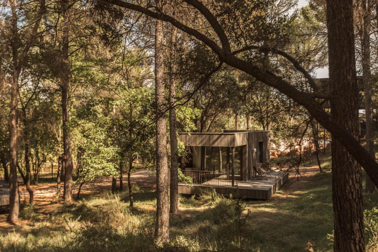 Les Cabanes De L'Oller Del Mas Manresa Exterior foto